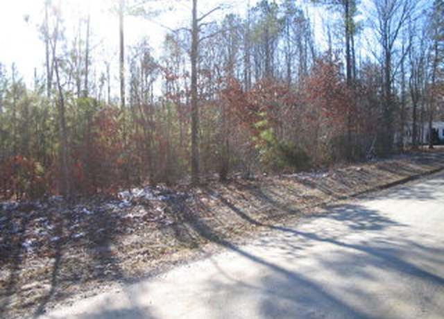 Property at 728 130 Moores Ordinary St, Kenbridge, VA 23944
