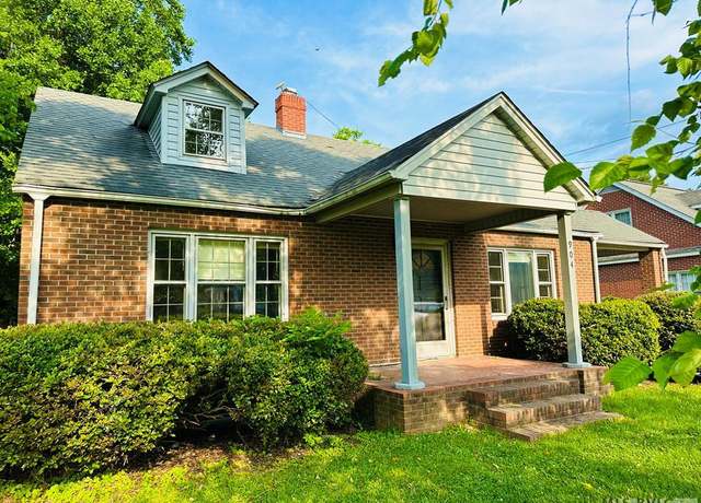 Property at 904 Academy St St N, Ahoskie, NC 27910, 4 beds, 1 bath