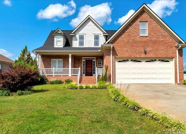 Property at 106 Winterberry Ln, Roanoke Rapids, NC 27870, 4 beds, 2.5 baths