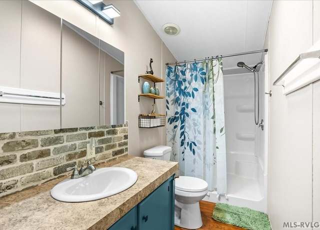 Property at 508 Almond Ct, Bracey, VA 23919, 3 beds, 2 baths