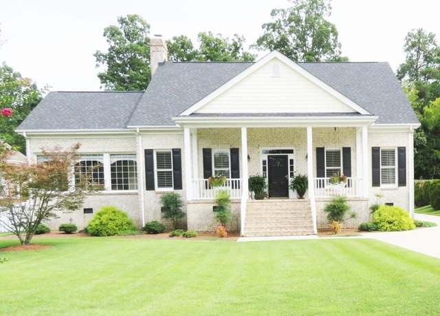 Property at 802 Chestnut St, Roanoke Rapids, NC 27870, 4 beds, 3.5 baths