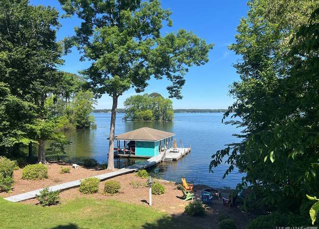Property at 146 Berkshire Dr, Littleton, NC 27850, 4 beds, 3 baths