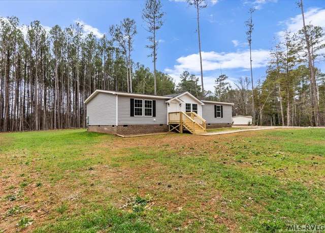 Property at 135 Poplar Dr, Macon, NC 27551, 3 beds, 2 baths