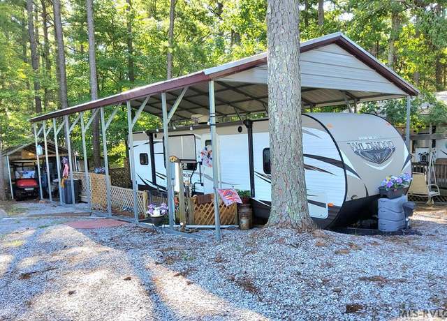 Property at 496 Laramie Dr, Bracey, VA 23919, 1 bed, 1 bath