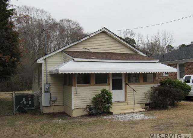 Property at 214 Boyette St, Murfreesboro, NC 27855, 2 beds, 1 bath