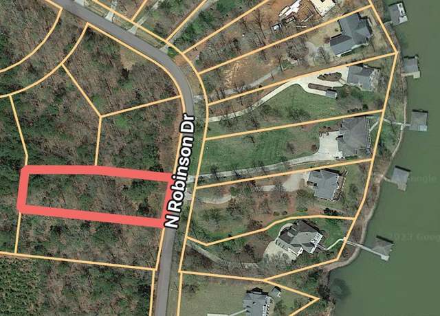 Property at 54 N Robinson Dr, Macon, NC 27551