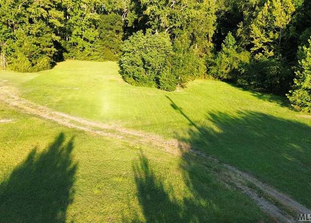 Property at 606 Lakeside Dr, Emporia, VA 23847