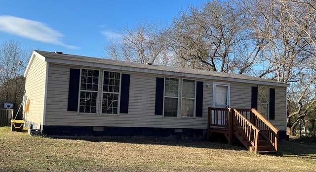 Photo of 1557 Clover Rd, La Crosse, VA 23950