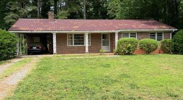 Photo of 30 Orchard St, Chase City, VA 23927
