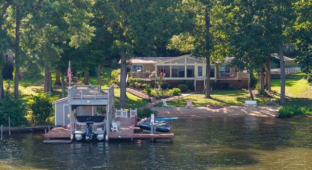 Photo of 156 E Cove Dr, Macon, NC 27551