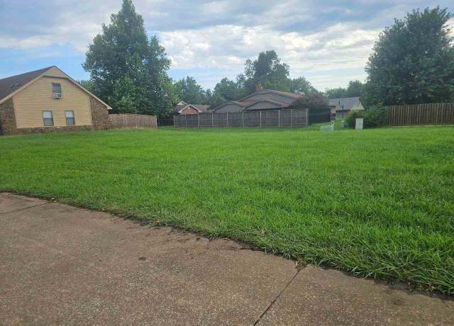 Property at 535 N Greenbriar, Stillwater, OK 74075