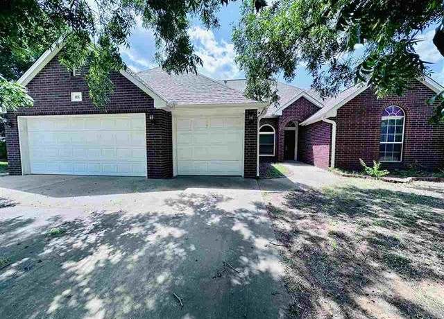 Property at 806 Rock Holw, Stillwater, OK 74074, 4 beds, 2 baths
