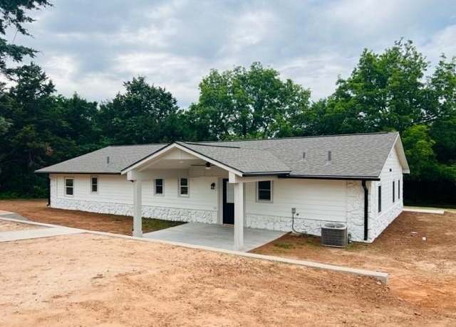 Property at 740253 S 3484 Rd, Cushing, OK 74023, 4 beds, 2 baths