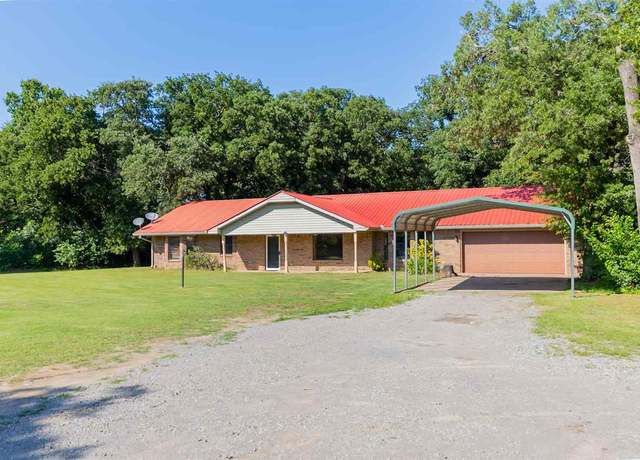 Property at 110 N Timberline Dr, Perkins, OK 74057, 3 beds, 2 baths