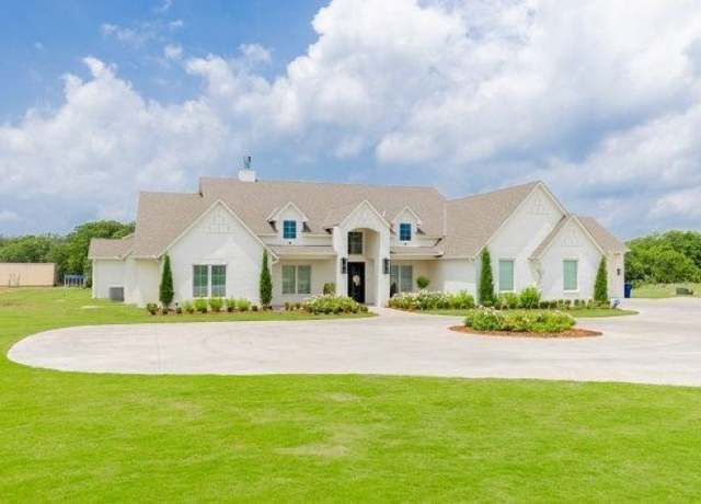 Property at 3268 S Country Clb, Stillwater, OK 74074, 5 beds, 4 baths