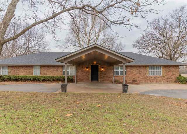 Property at 4215 E 122nd St, Perkins, OK 74059, 4 beds, 4.5 baths