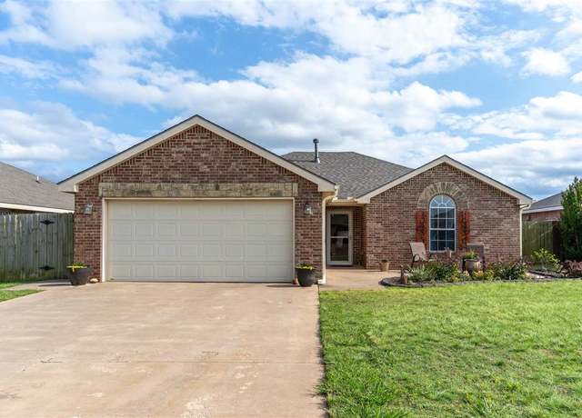Property at 811 E Macy Ln, Stillwater, OK 74075, 3 beds, 2 baths