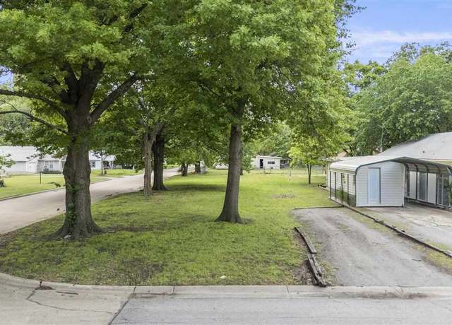 Property at 1624 S Springfield St, Stillwater, OK 74074