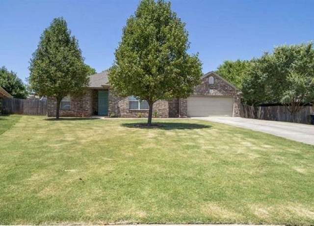 Property at 2116 S 22nd Ct, Stillwater, OK 74074, 4 beds, 2 baths