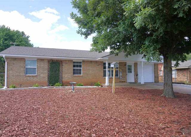 Property at 207 E Tower, Perry, OK 73077, 3 beds, 1.5 baths