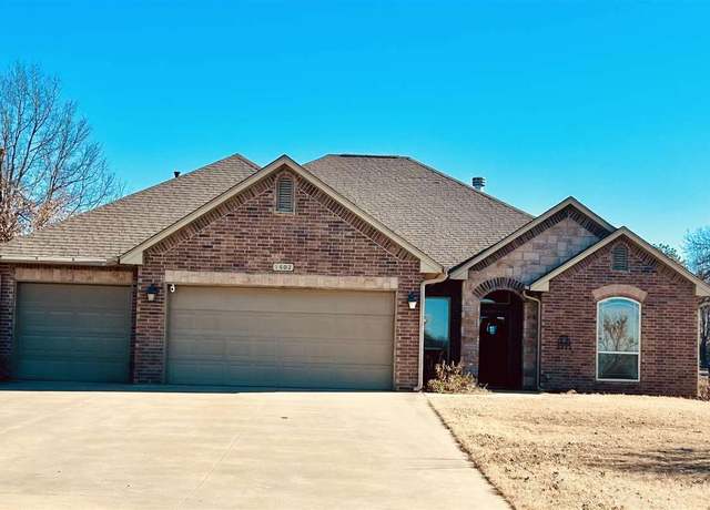 Property at 1402 N Main, Perkins, OK 74059, 4 beds, 2.5 baths