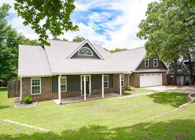 Property at 1724 Hidden Oaks Dr, Stillwater, OK 74074, 4 beds, 2.5 baths