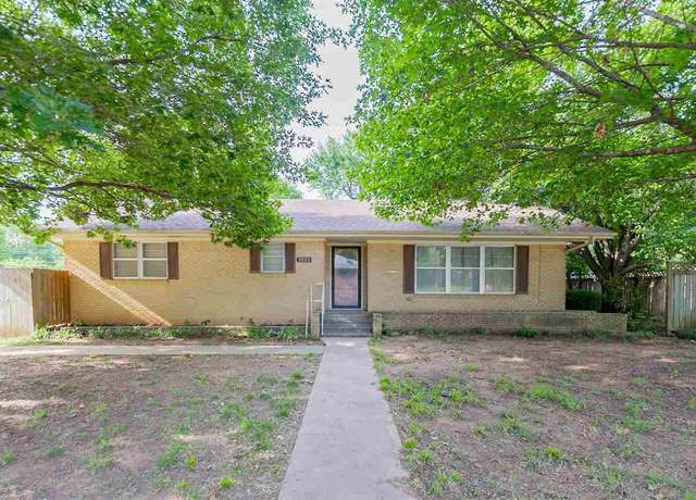 Property at 2225 W 9th Ave, Stillwater, OK 74075, 3 beds, 2.5 baths