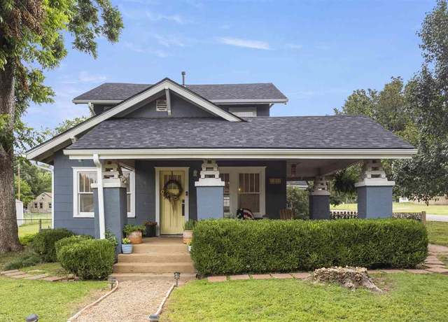 Property at 1201 Elm St, Perry, OK 73077, 4 beds, 2 baths