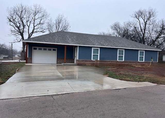 Property at 1104 N Central, Cushing, OK 74023, 2 beds, 1 bath