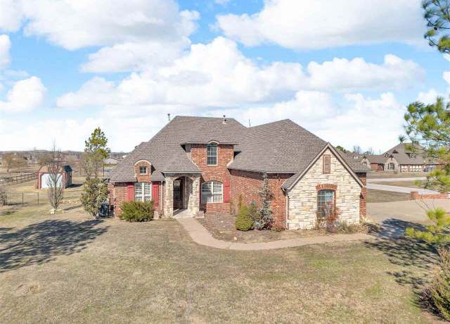 Property at 3483 E 184th St, Skiatook, OK 74070, 4 beds, 3.5 baths