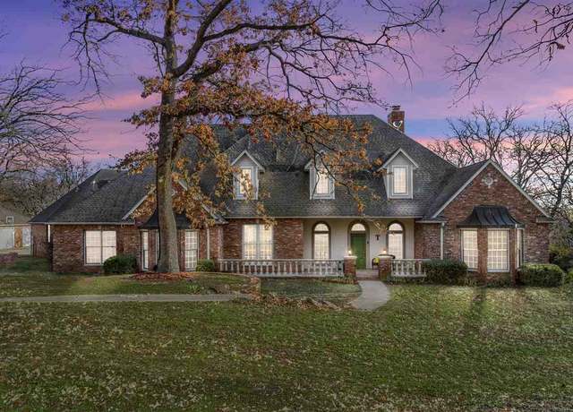 Property at 5 Champion Pl, Stillwater, OK 74074, 5 beds, 5.5 baths