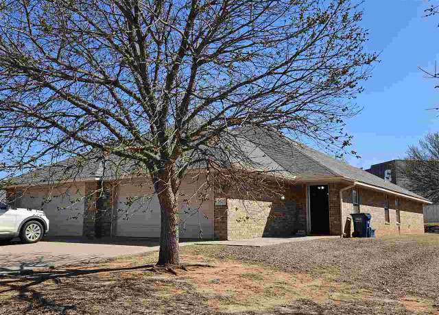 Property at 3619 W Bristol Ave, Stillwater, OK 74074, 6 beds, 4 baths
