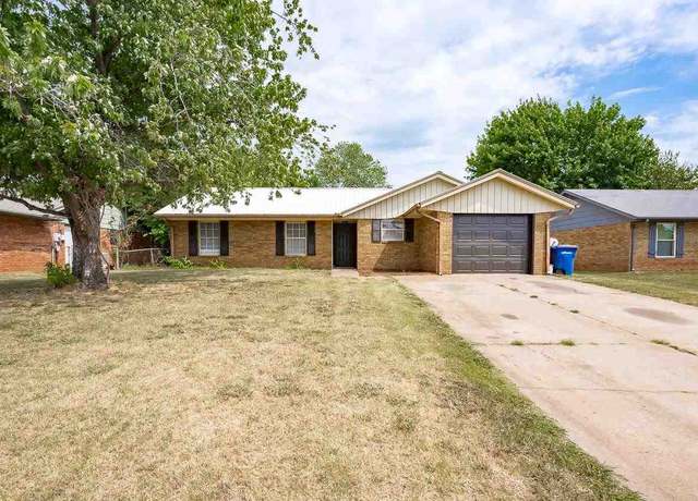 Property at 916 E Knapp Ave, Stillwater, OK 74075, 3 beds, 2 baths