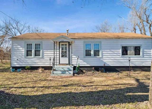 Property at 1621 N Little Ave, Cushing, OK 74023, 3 beds, 1 bath