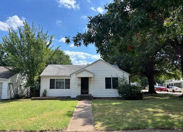 Property at 920 W Grand Ave, Ponca City, OK 74601, 3 beds, 1 bath