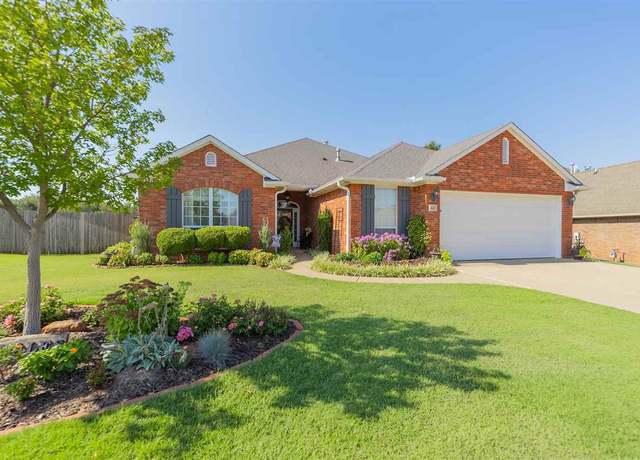 Property at 421 E Amethyst Ave, Stillwater, OK 74075, 3 beds, 2 baths