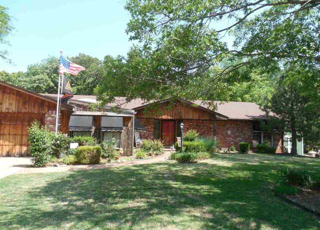 Property at 5324 W Country Clb, Stillwater, OK 74074, 4 beds, 5 baths