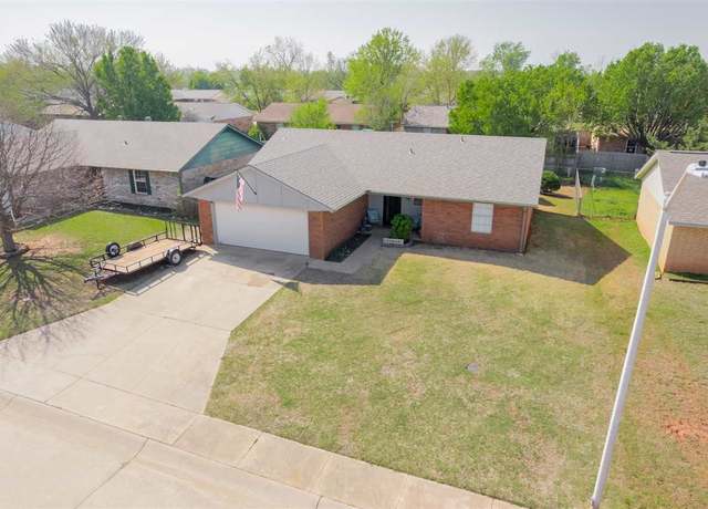 Property at 923 E Ridgecrest Ave, Stillwater, OK 74075, 3 beds, 1.5 baths