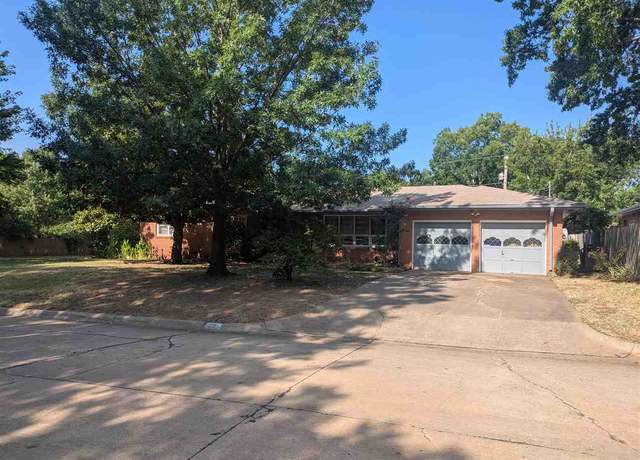 Property at 1024 S Mcdonald St, Stillwater, OK 74074, 3 beds, 2.5 baths