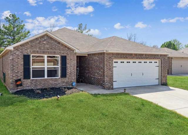 Property at 1813 E Franklin Ave, Stillwater, OK 74075, 4 beds, 2 baths