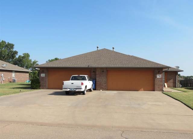 Property at 2506 W 22nd Ave, Stillwater, OK 74074, 6 beds, 4 baths