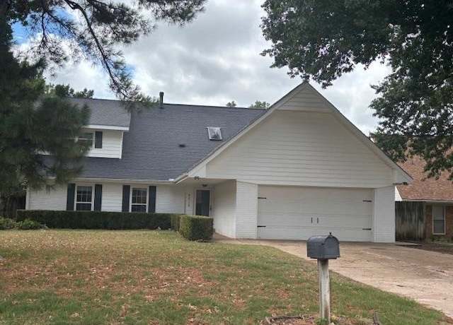 Property at 4514 Classen Ct, Stillwater, OK 74075, 5 beds, 3.5 baths