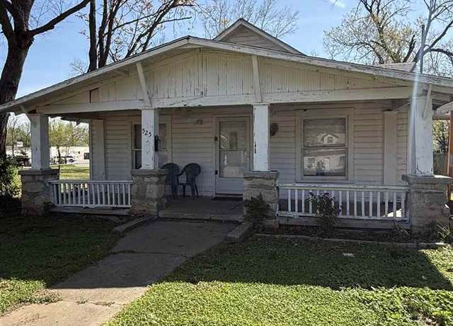 Property at 525 N 9th, Ponca City, OK 74601, 2 beds, 1 bath
