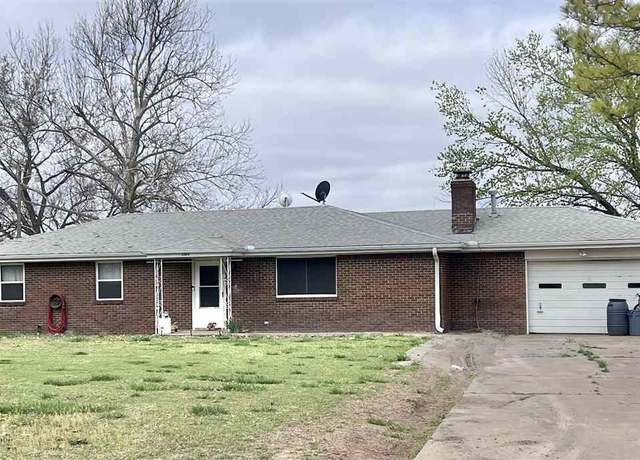 Property at 3108 N Kings Hwy, Cushing, OK 74023, 3 beds, 2 baths