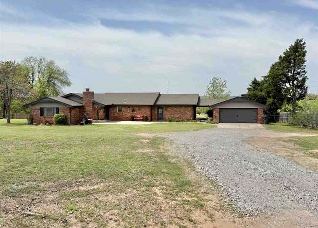 Property at 118 Skyline Hls, Perry, OK 73077, 3 beds, 2.5 baths