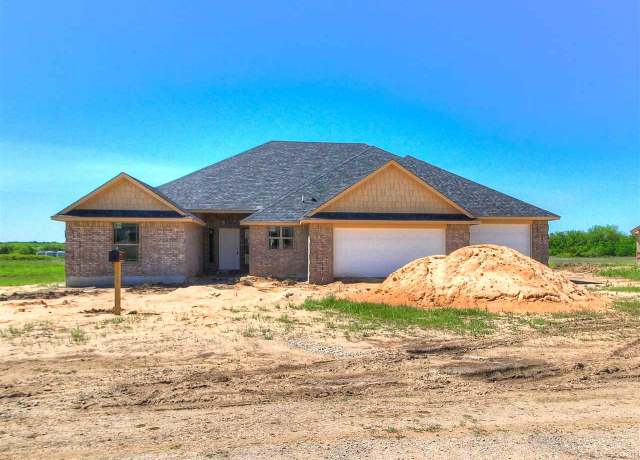 Property at 2205 E Cover Ln, Stillwater, OK 74074, 5 beds, 3 baths