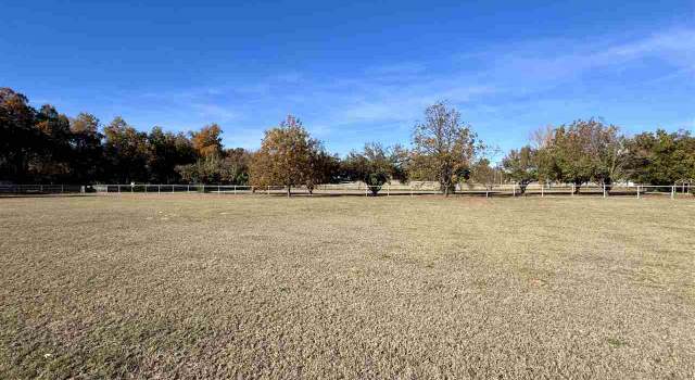 Photo of 108 N Timberline, Perkins, OK 74059
