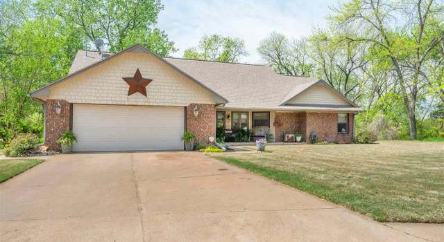 Photo of 4402 N Parkview Ct, Stillwater, OK 74075