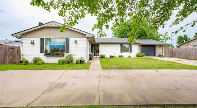 Photo of 1403 Pecan St, Perry, OK 73077