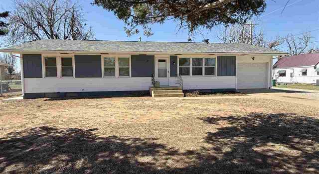 Photo of 1215 N 8th St, Perry, OK 73077